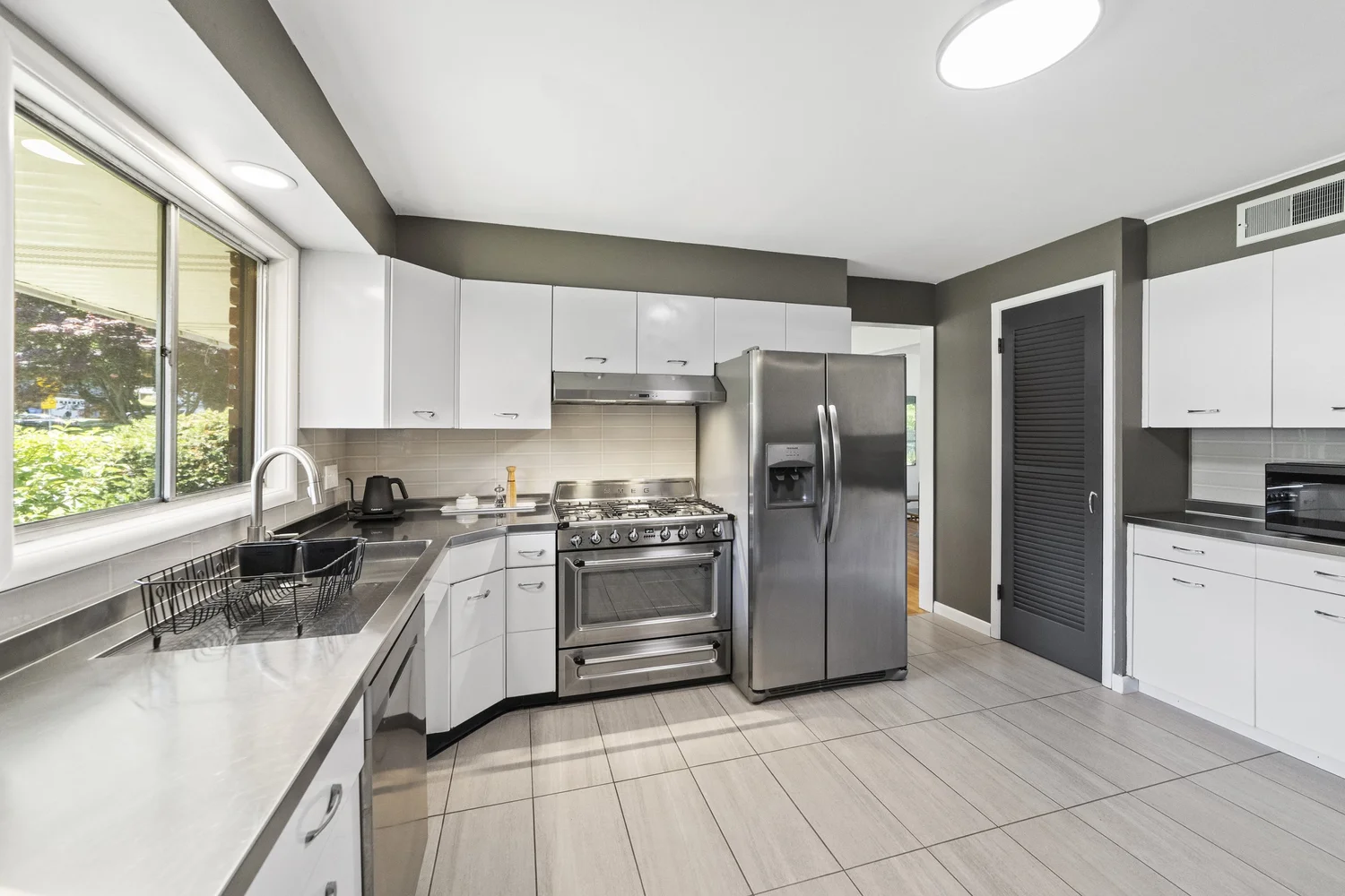 Modern interior kitchen